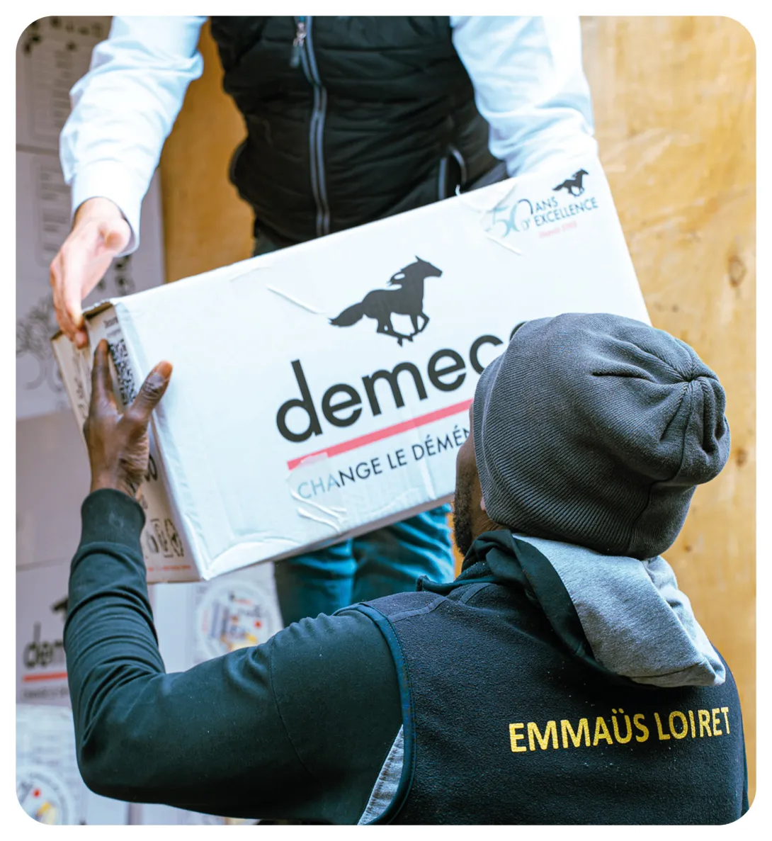 Demeco s’associe à Emmaüs pour que nos petites actions deviennent grandes !